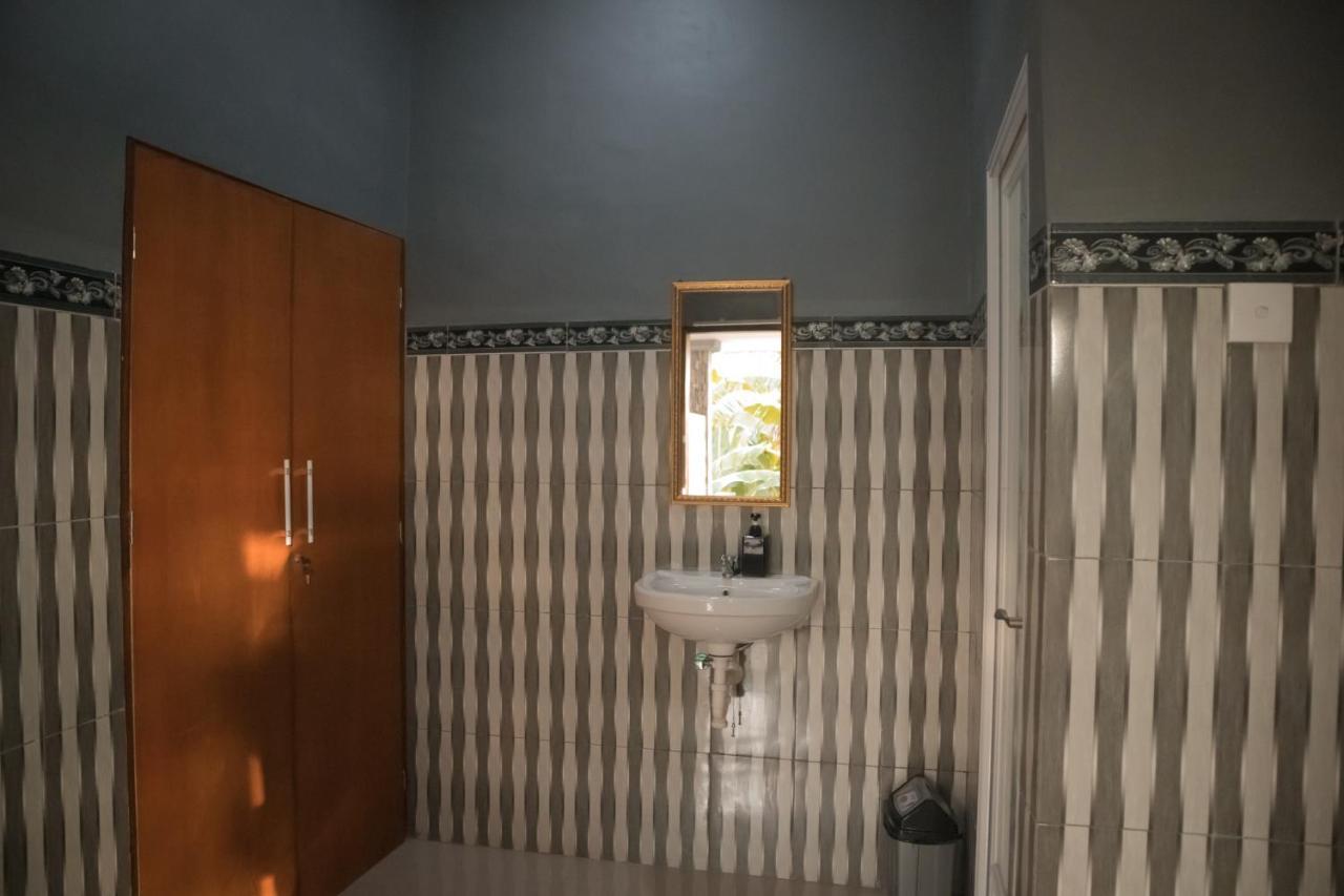 Prasi Sunrise Homestay Toyapakeh Exterior foto