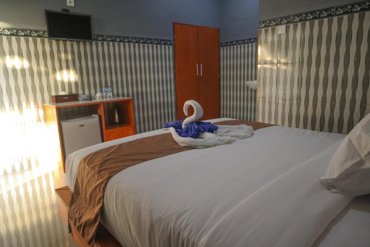 Prasi Sunrise Homestay Toyapakeh Exterior foto